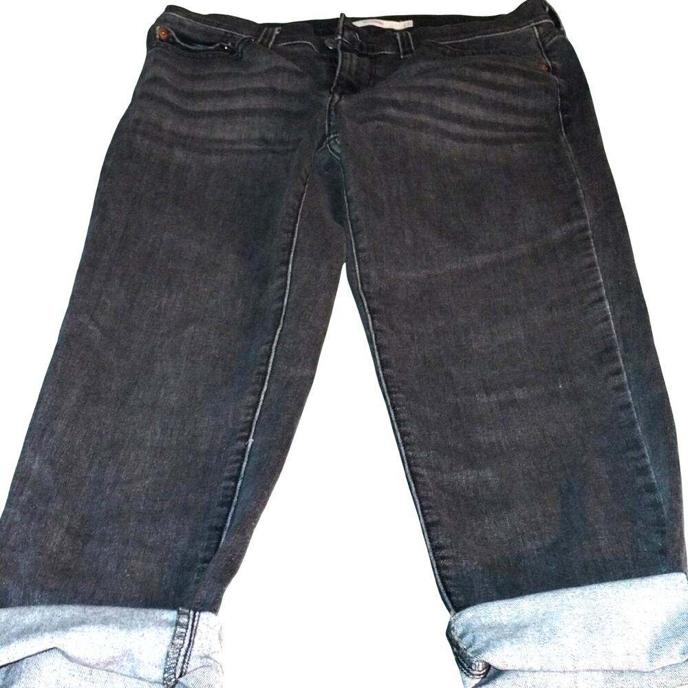 Women's Levi's  Gray Boyfriend Jeans. Relaxed fi. Casual everyday jeans SZ 27